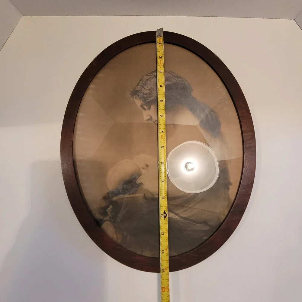VTG Victorian Oval Picture Frame With Glass Of Mother And Baby Nursery Room